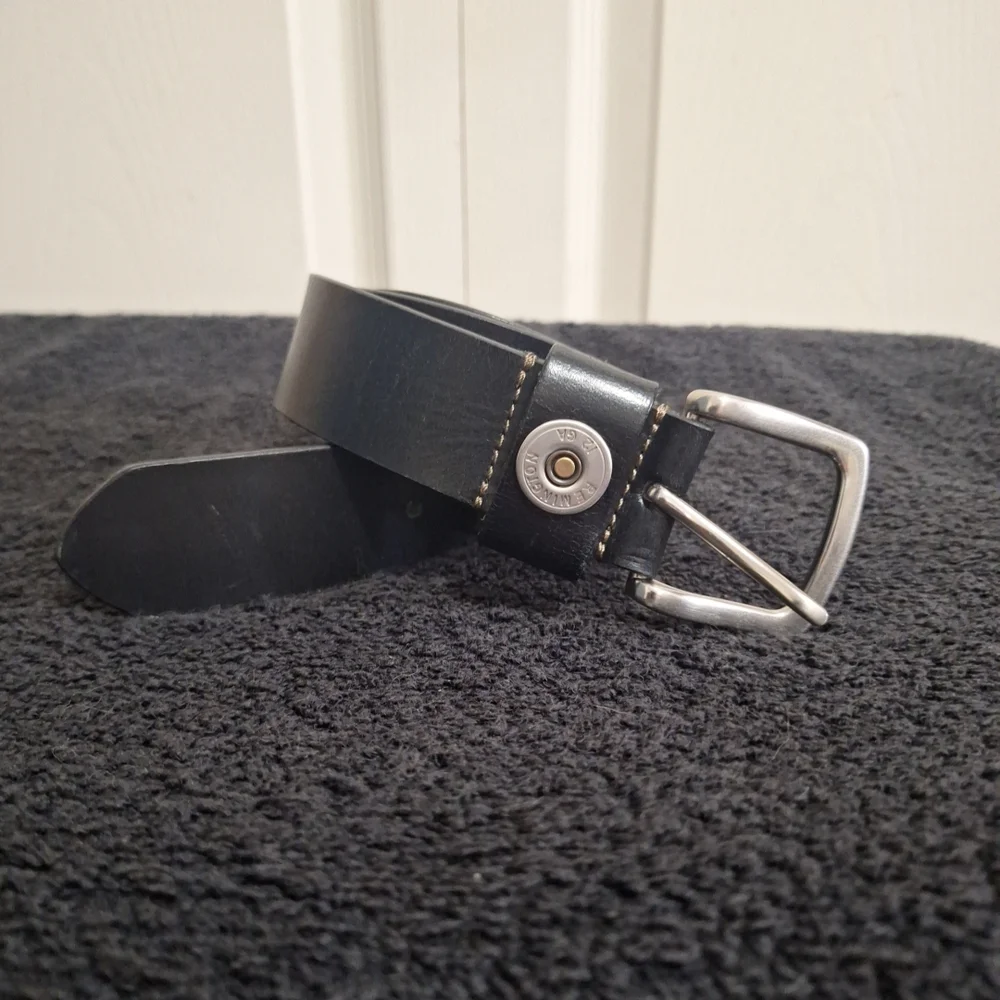 Remington Classic Black Leather Belt -Silver Buckle Bullet Accents- Size 34